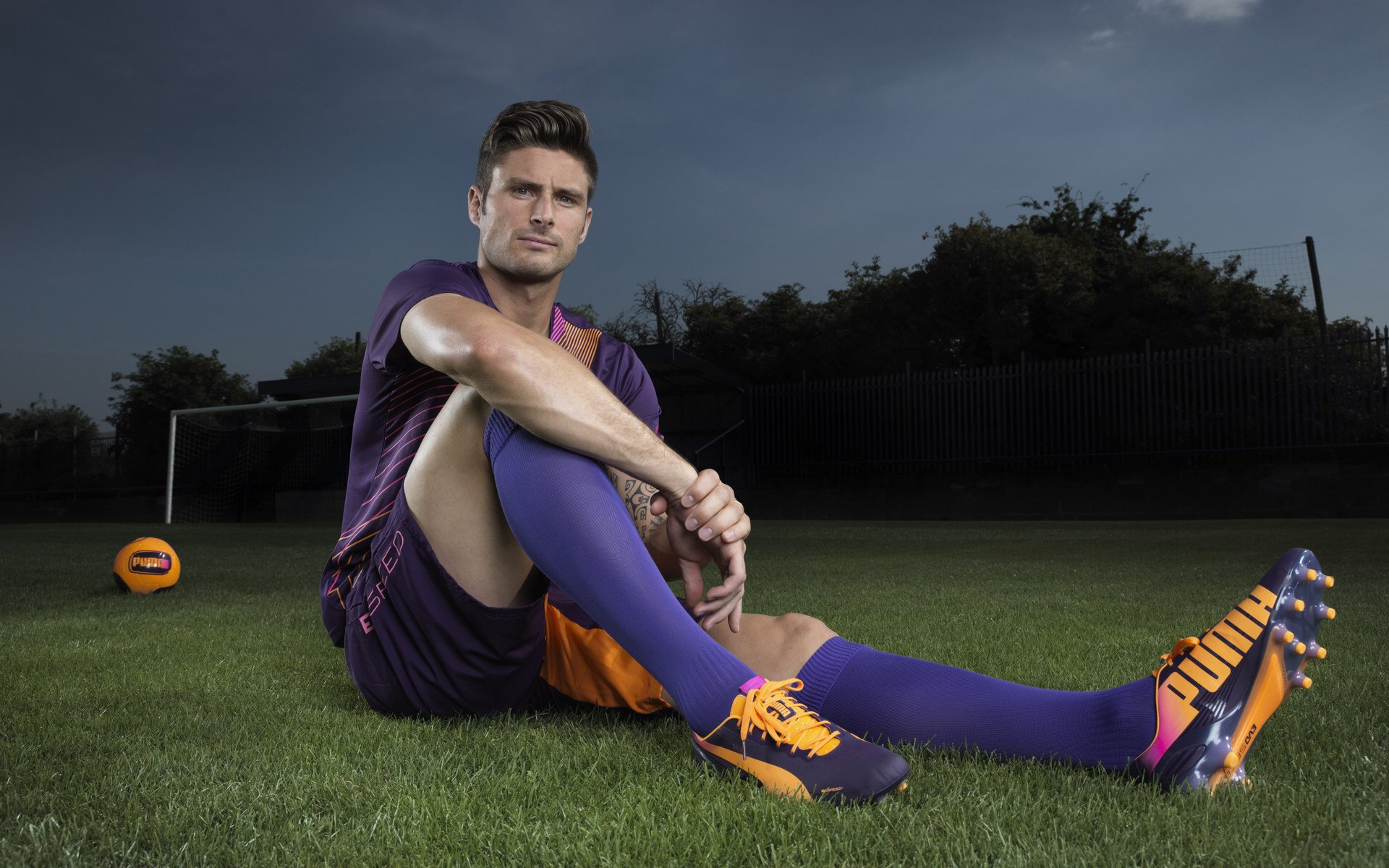 九游平台注册-【比分追踪】近期最受关注的六场焦点比赛汇总，焦点球员组合包